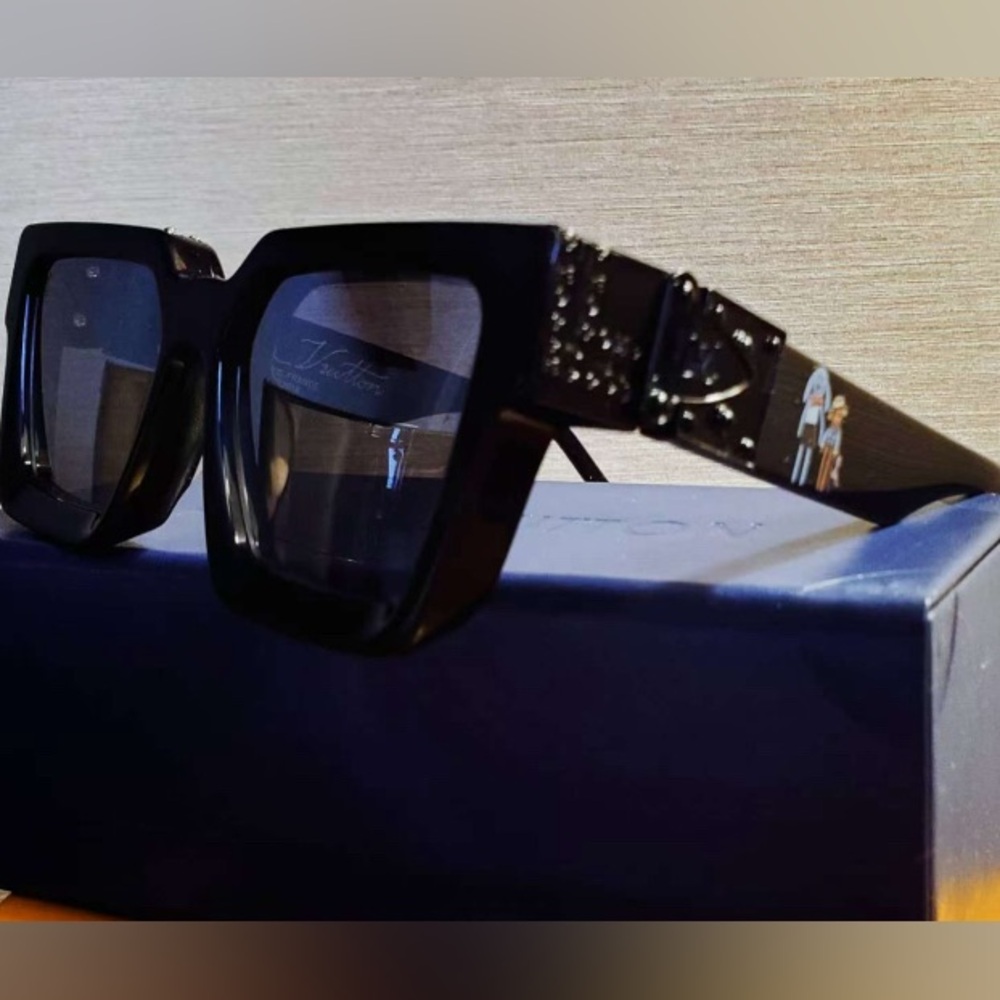 1.1 Millionaire Sunglasses Cartoon Friends Embossed Monogram Black Jacquard - Picture 8 of 14